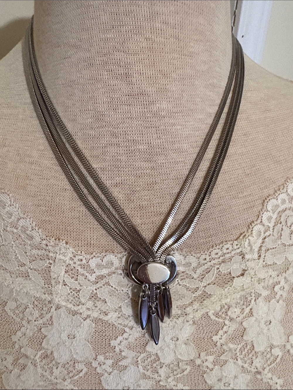 Monet Necklace Silver-toned